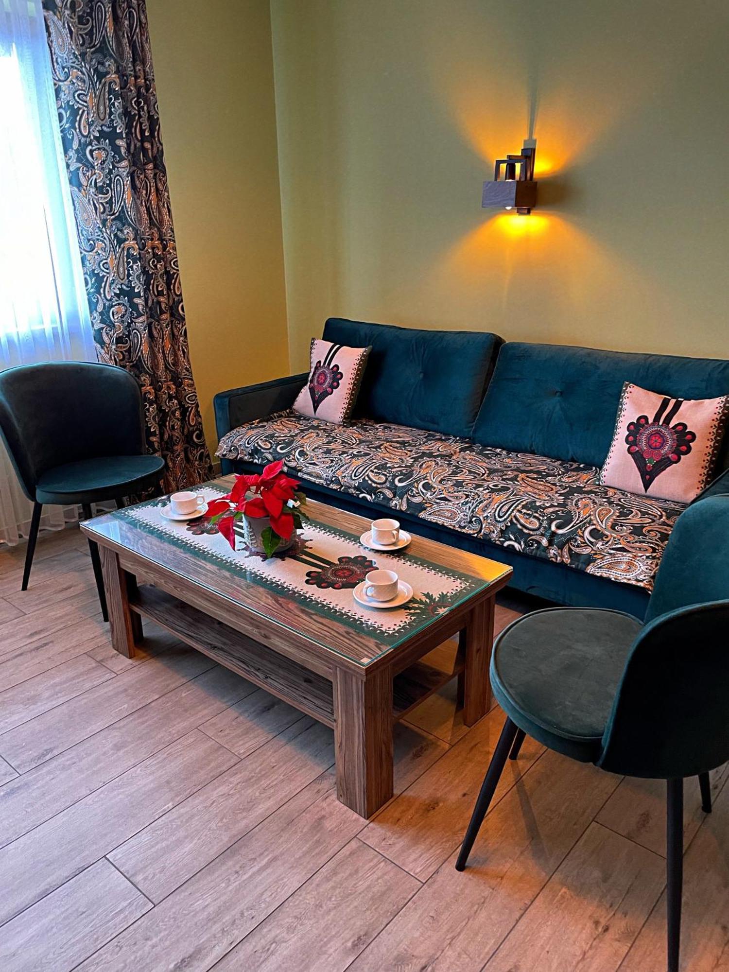 Apartamenty I Pokoje W Willi Na Ubocy Suche Exterior foto
